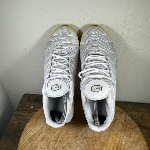 Nike Air Max Plus Tn Shoes Mens Size 10 White OG 604133-139 Tuned Vintage 2012